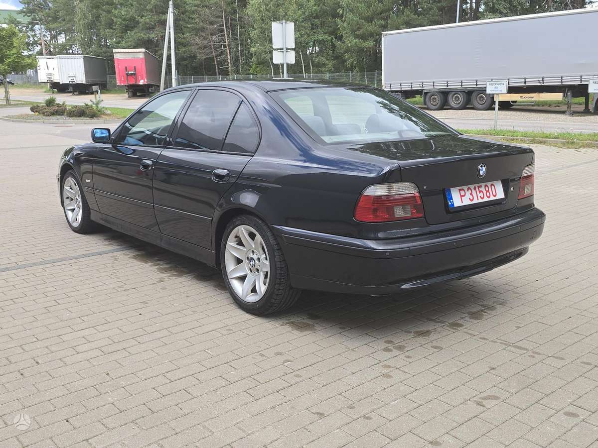 BMW 525, 2.5 l., Седан
