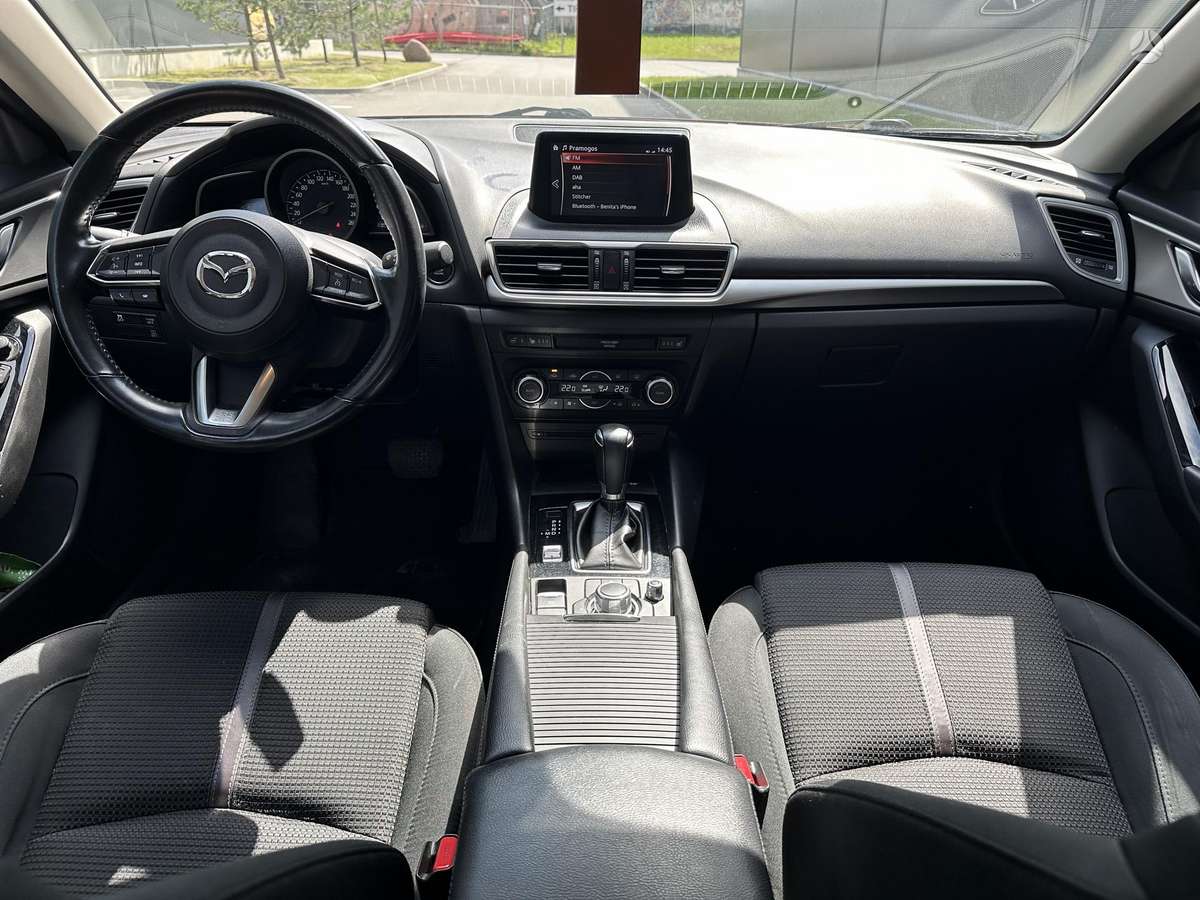 Mazda 3, 2.0 l., Седан