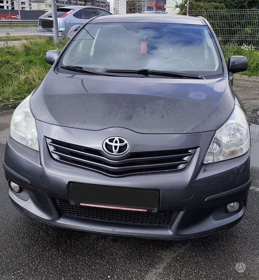 Toyota Verso - 3