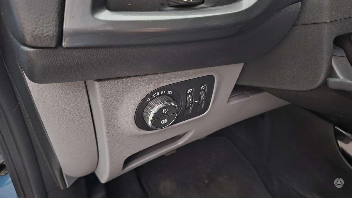 Opel Corsa, 1.4 l., Хэтчбек