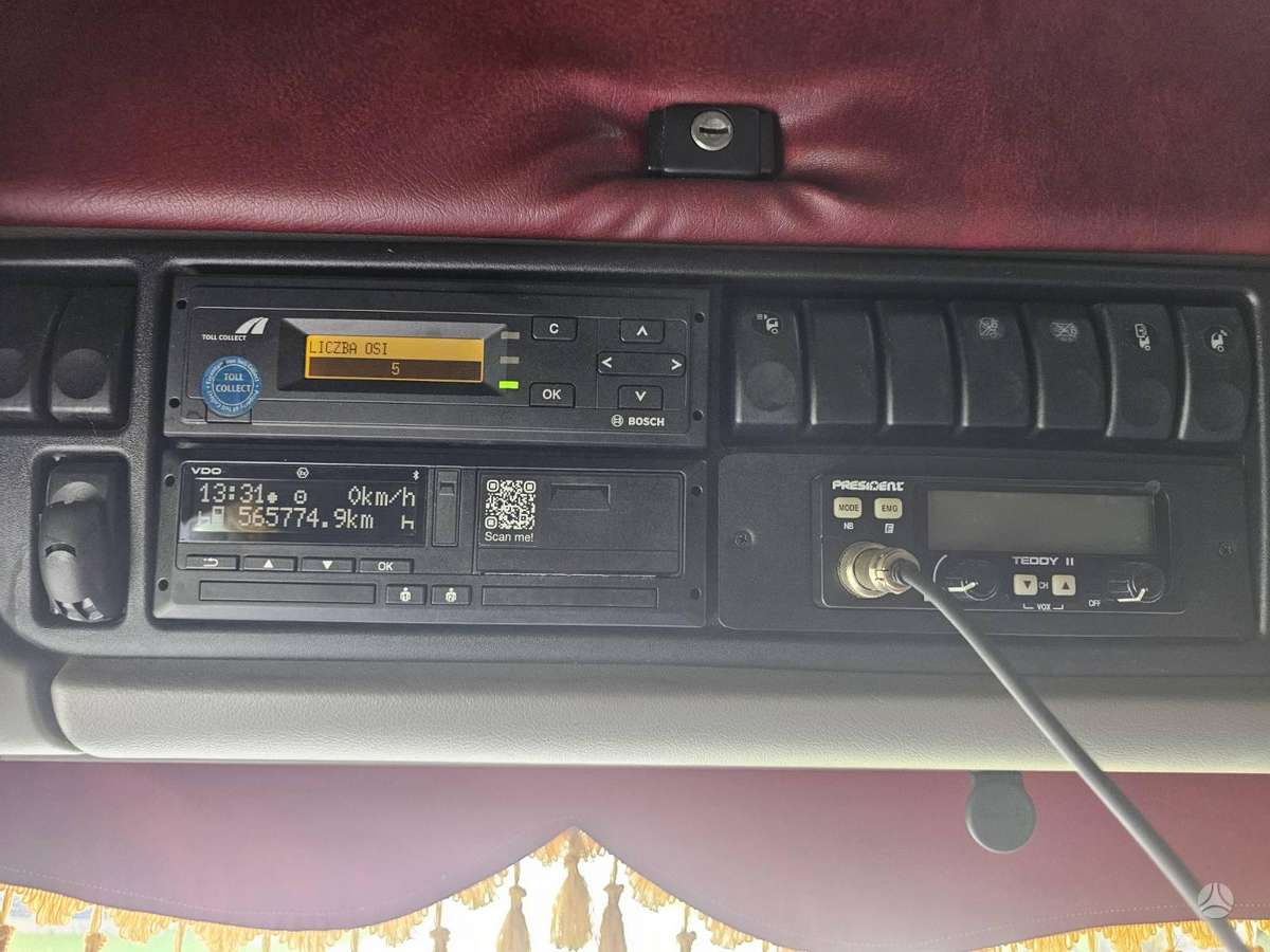 DAF XF105, 2 miegamosios vietos