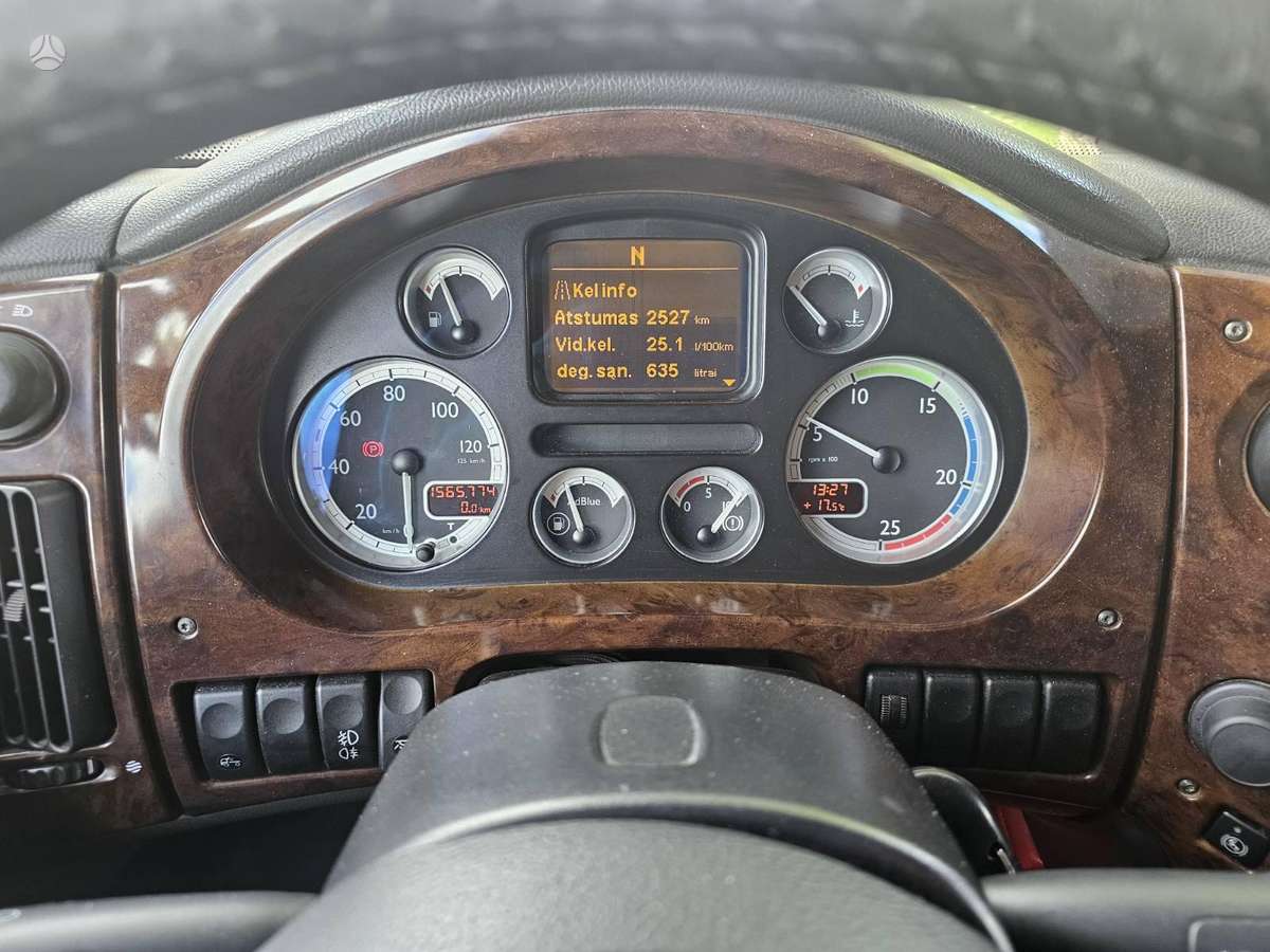 DAF XF105, 2 miegamosios vietos