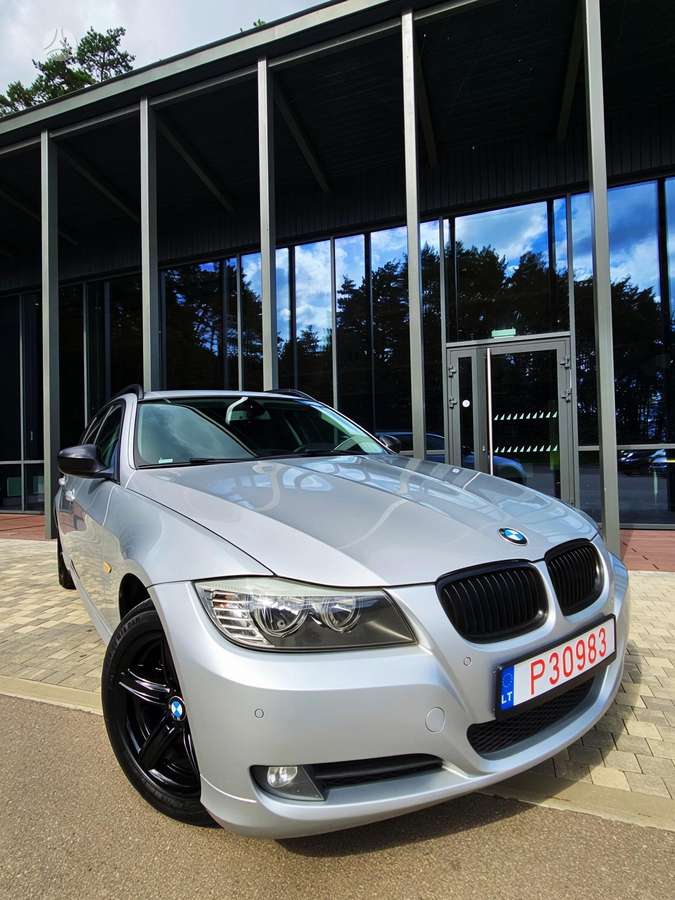BMW 320, 2.0 l., wagon