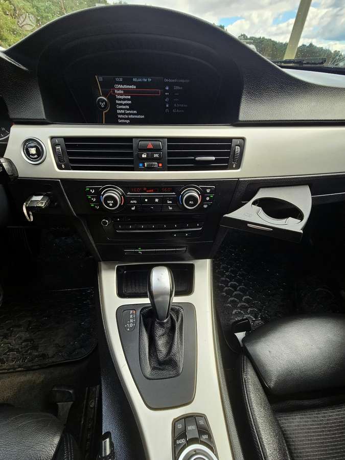 BMW 320, 2.0 l., wagon