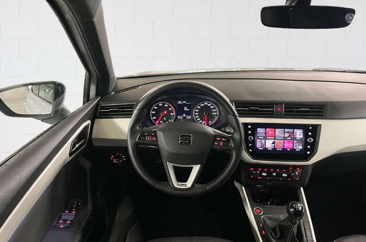 SEAT Arona - 6