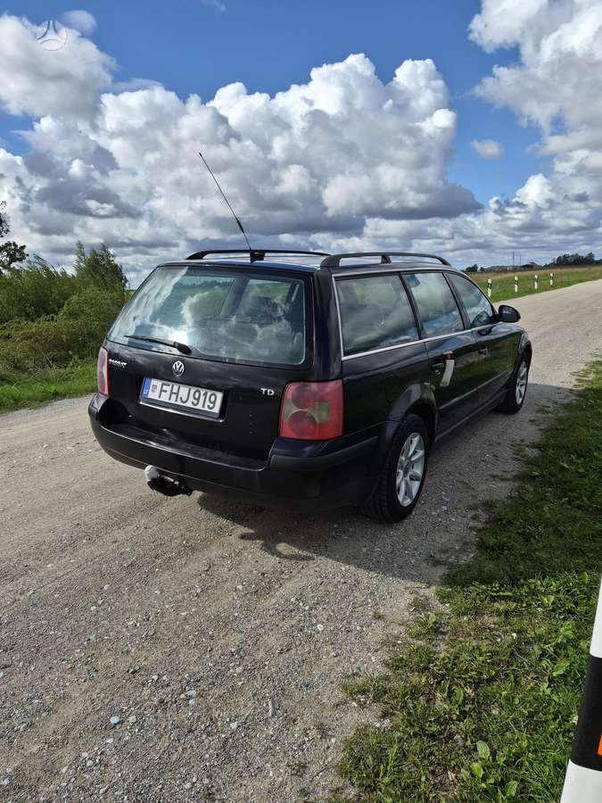 Volkswagen Passat - 4