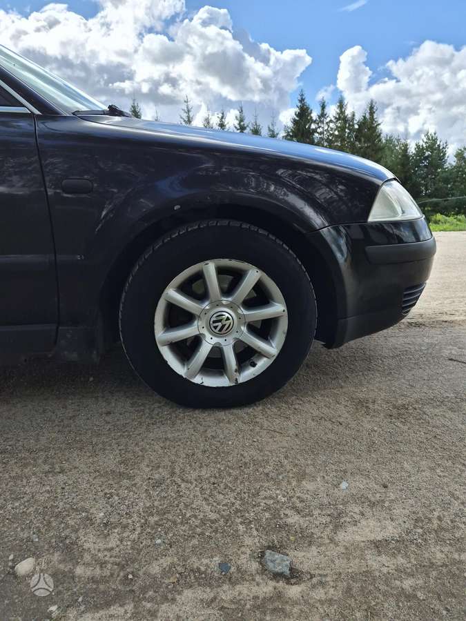 Volkswagen Passat - 10
