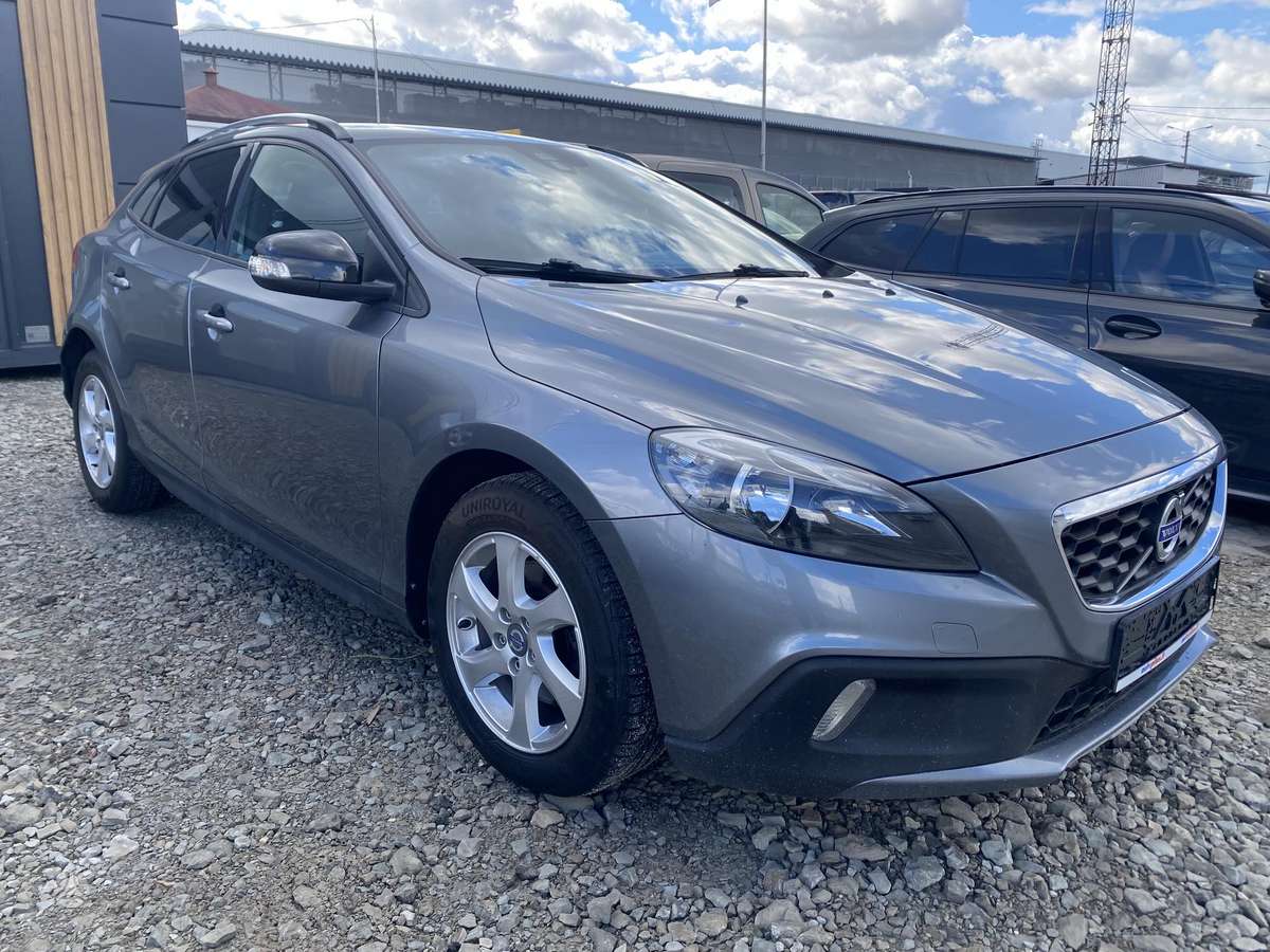 Volvo V40 Cross Country - 3
