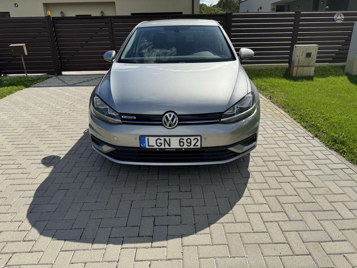 Volkswagen Golf - 3