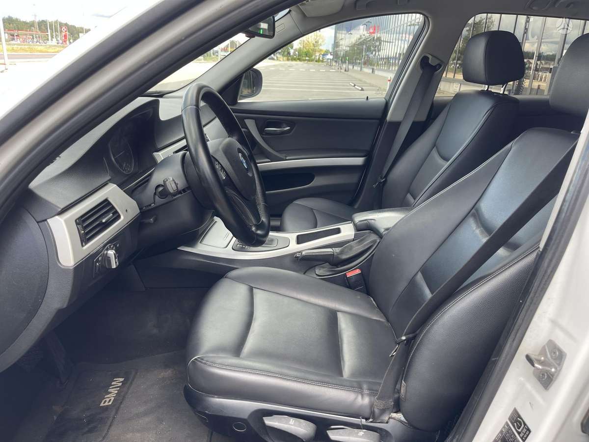 BMW 320, 2.0 l., wagon