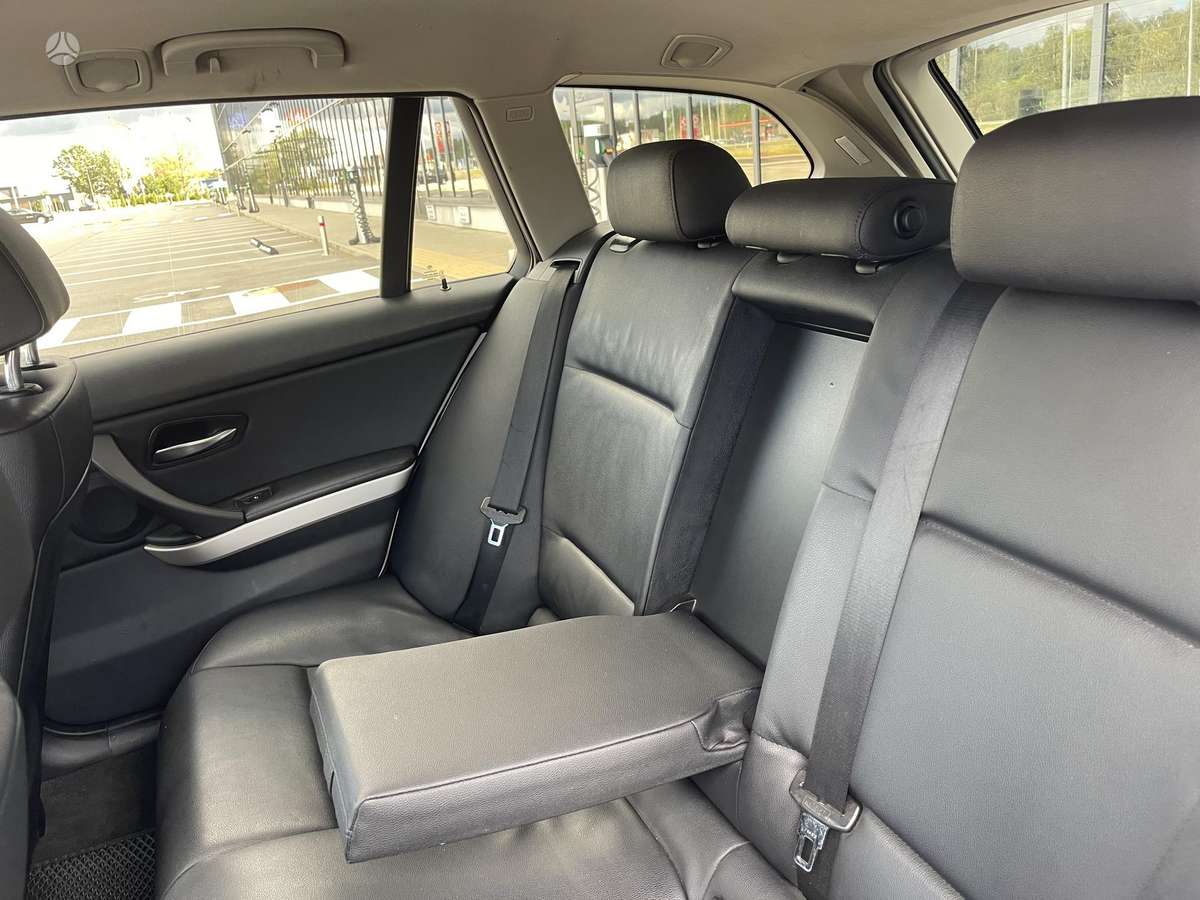 BMW 320, 2.0 l., wagon