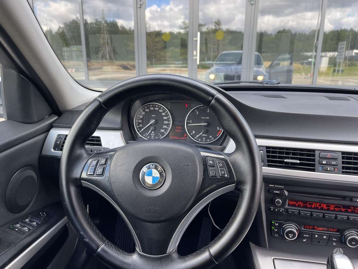 BMW 320, 2.0 l., Универсал