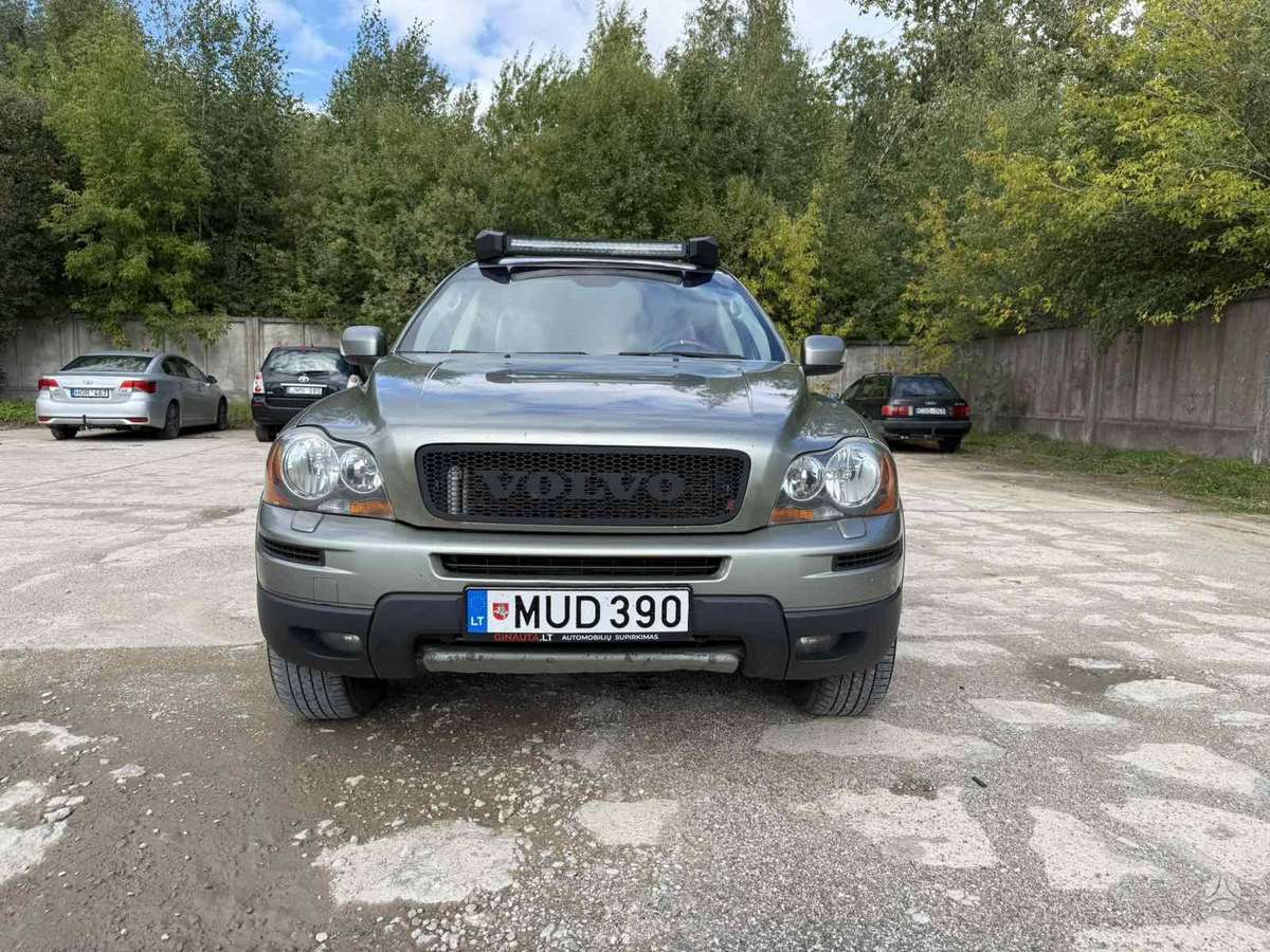 Volvo XC90 - 4