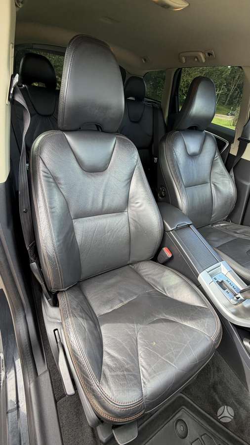 Volvo XC60 - 10