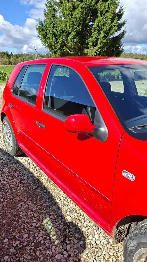 Volkswagen Golf - 2