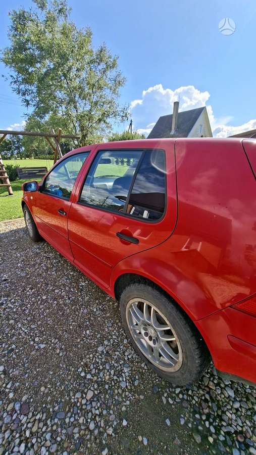 Volkswagen Golf - 4