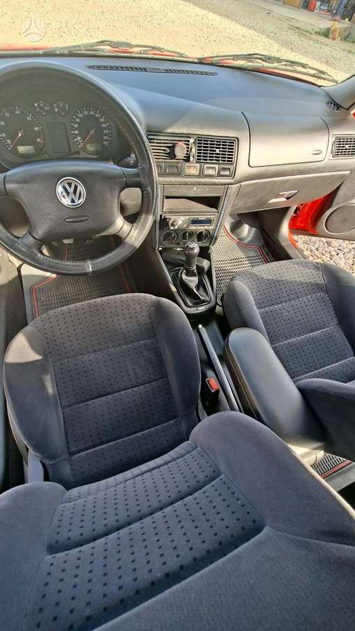 Volkswagen Golf - 9