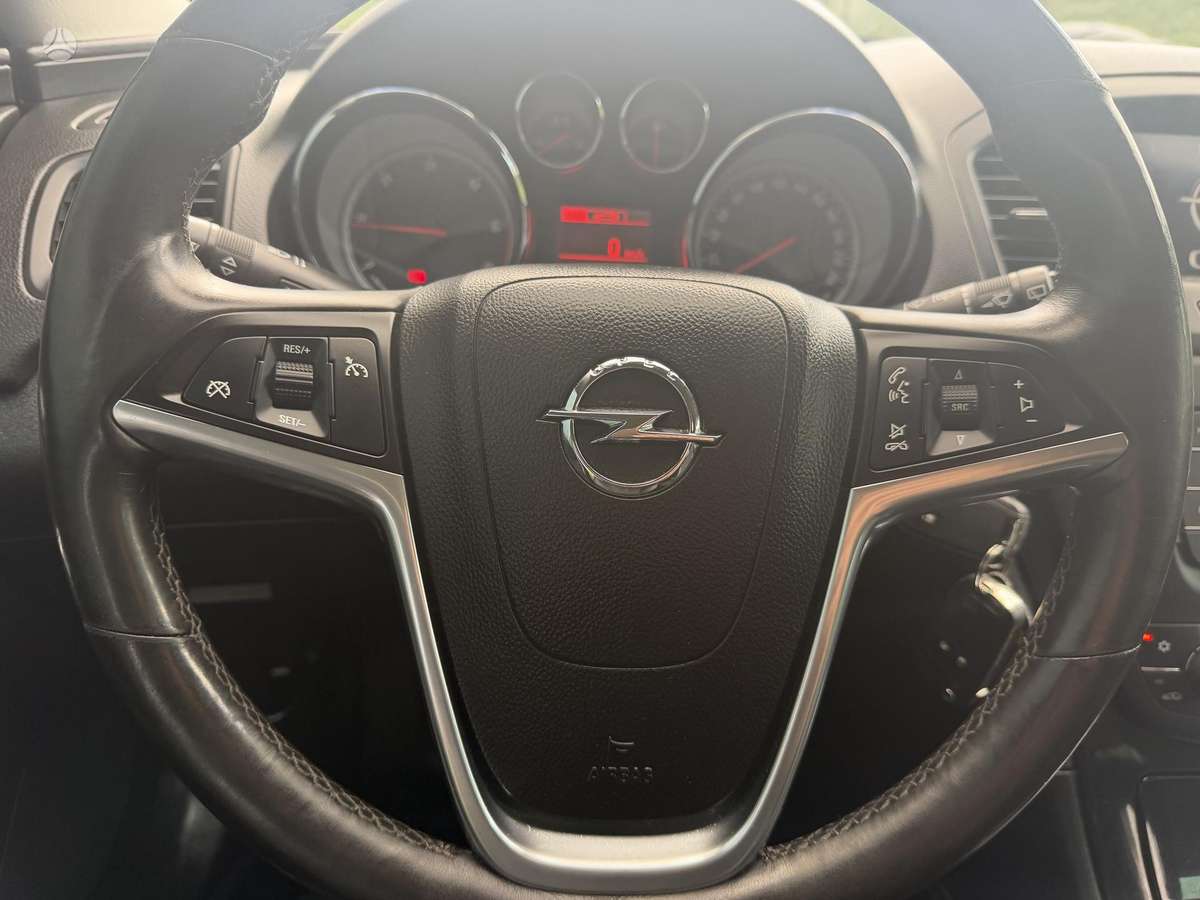 Opel Insignia, 2.0 l., Универсал