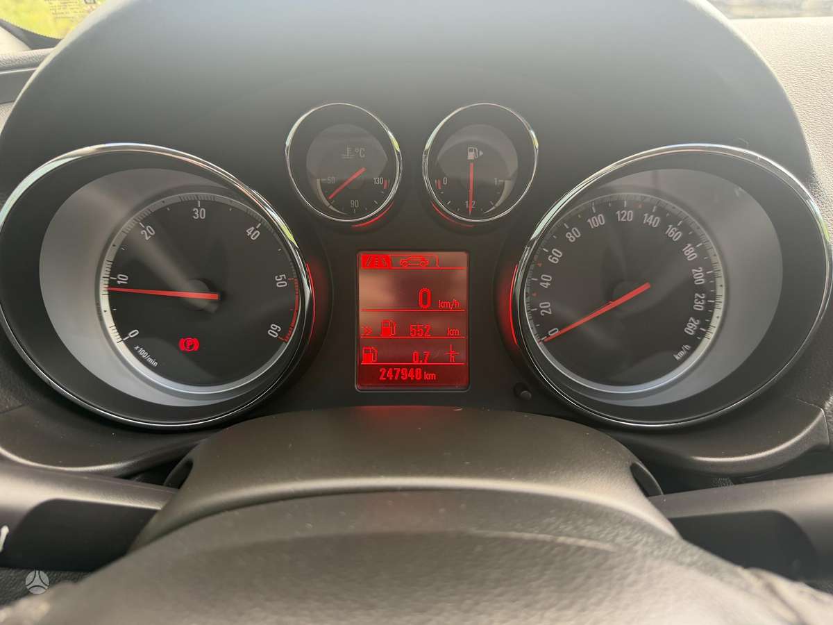 Opel Insignia, 2.0 l., wagon