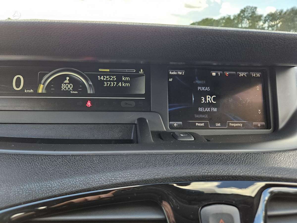 Renault Scenic, 1.2 l., Минивэн
