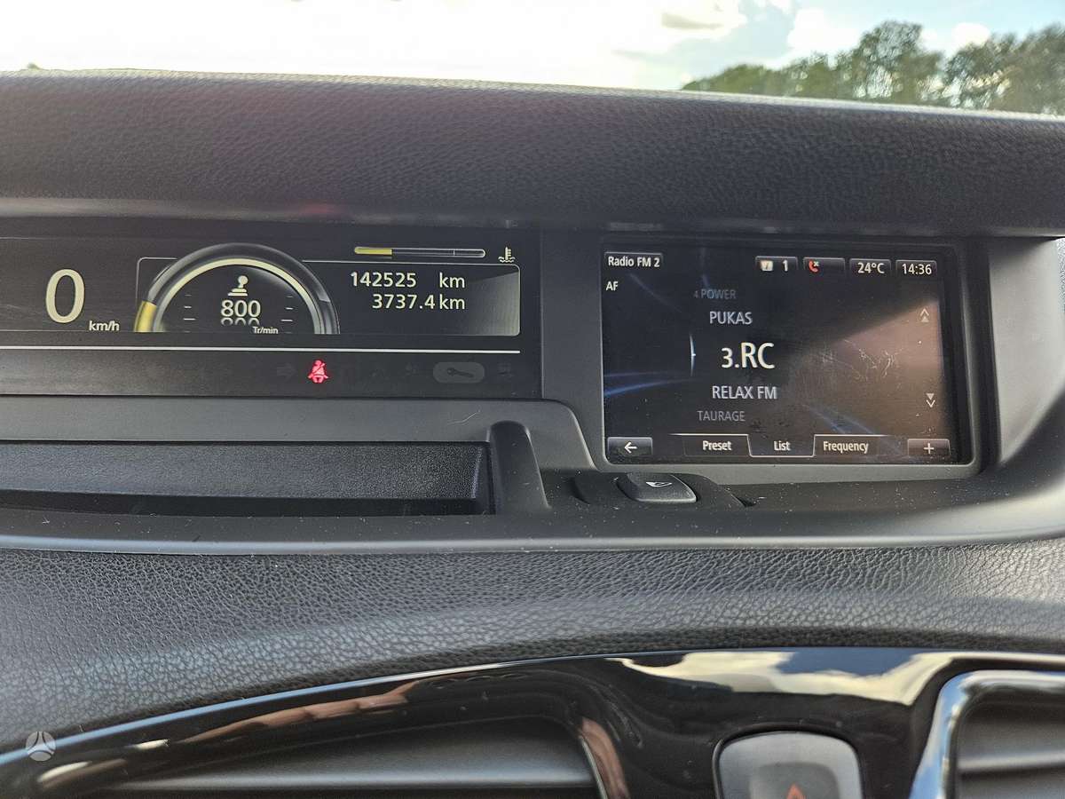 Renault Scenic - 7