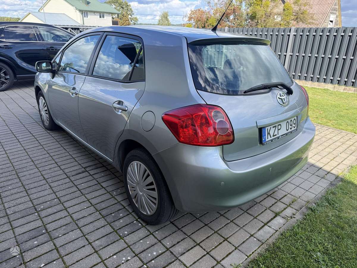 Toyota Auris - 4