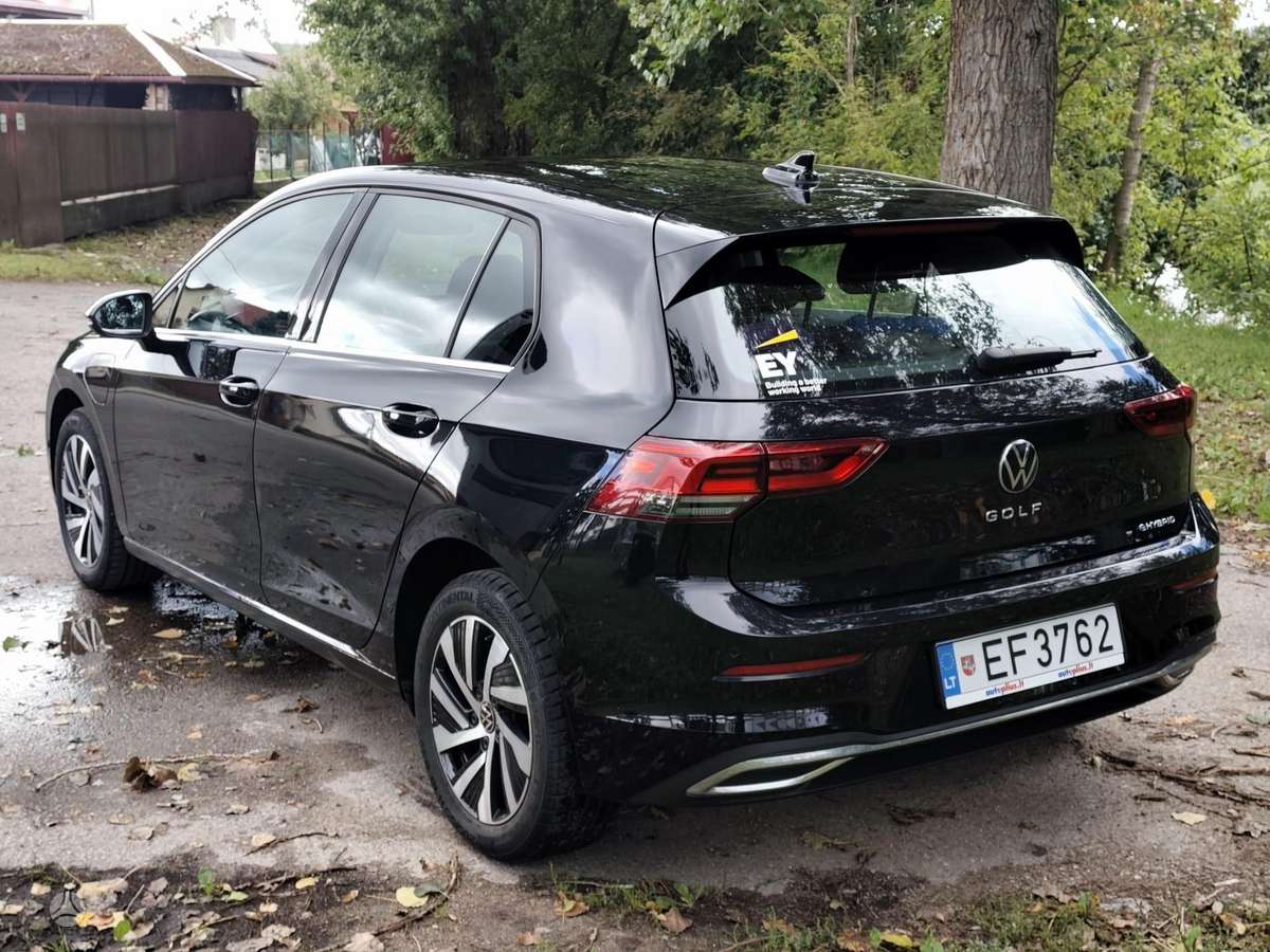 Volkswagen Golf - 9