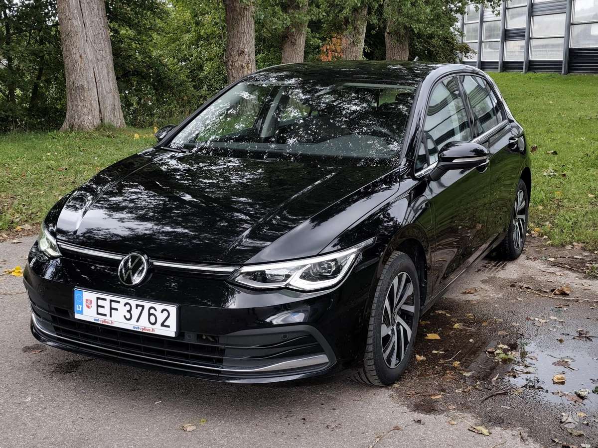 Volkswagen Golf - 1