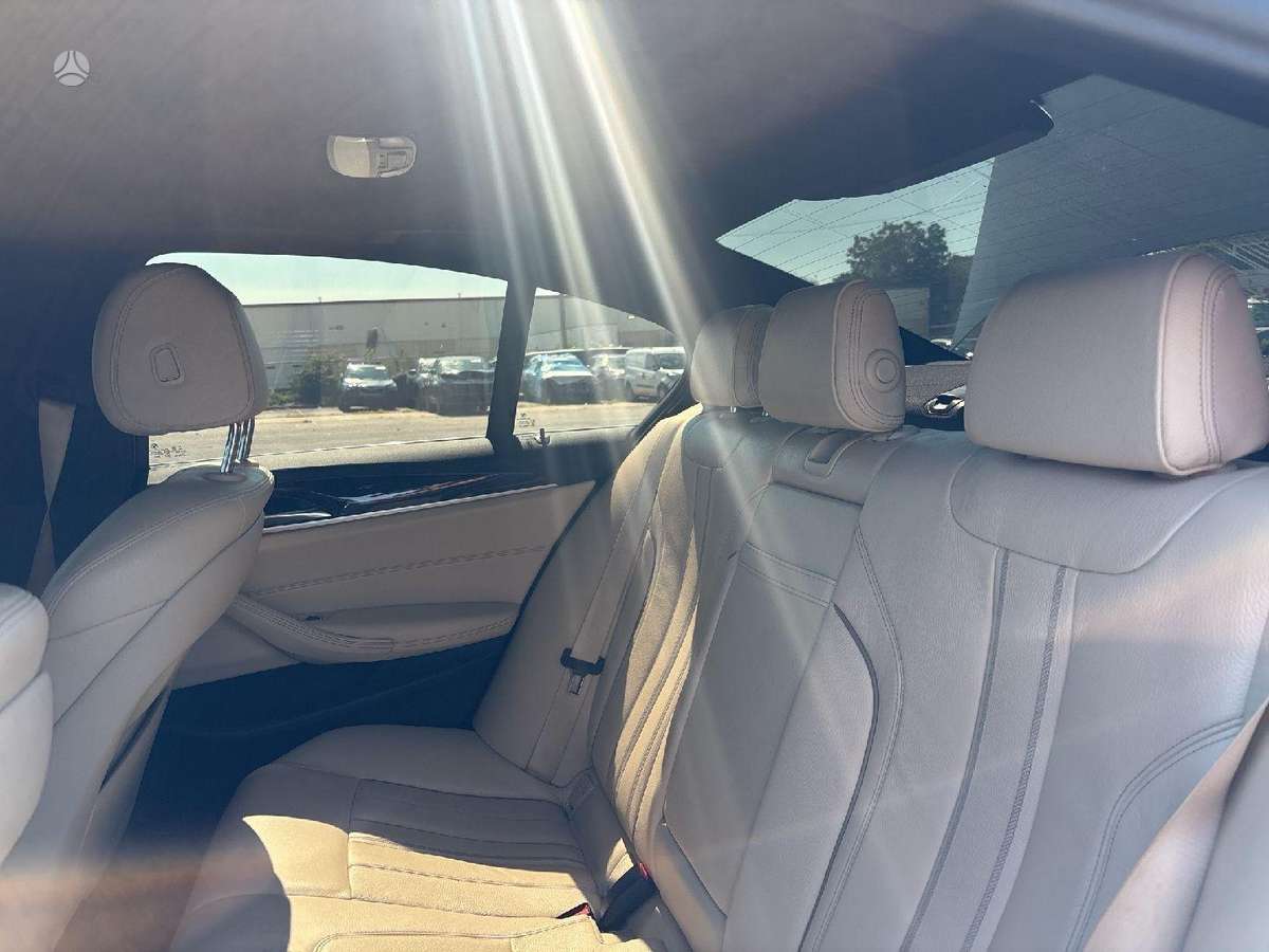 BMW 530, 2.0 l., Седан