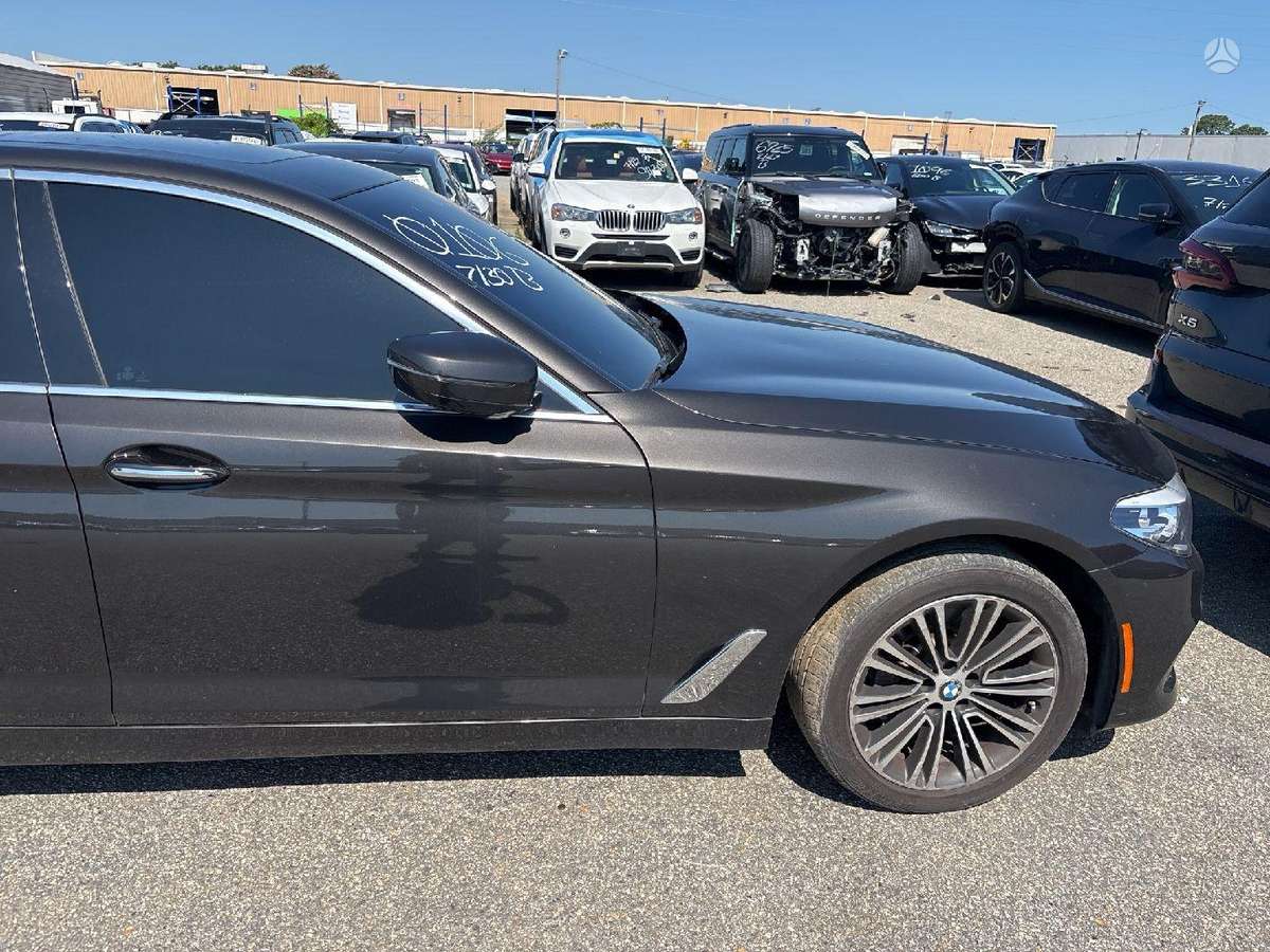 BMW 530, 2.0 l., Седан