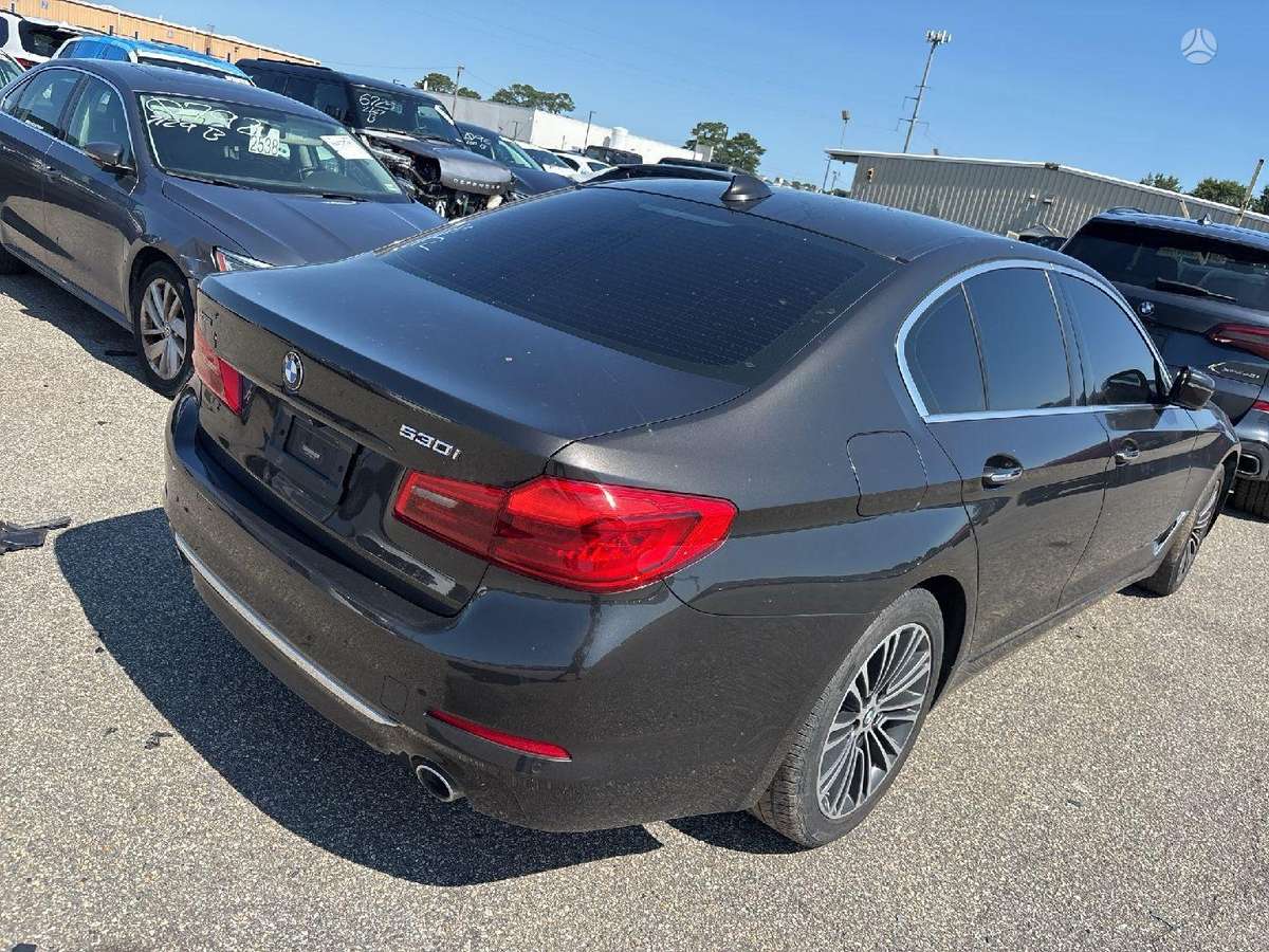 BMW 530, 2.0 l., Седан