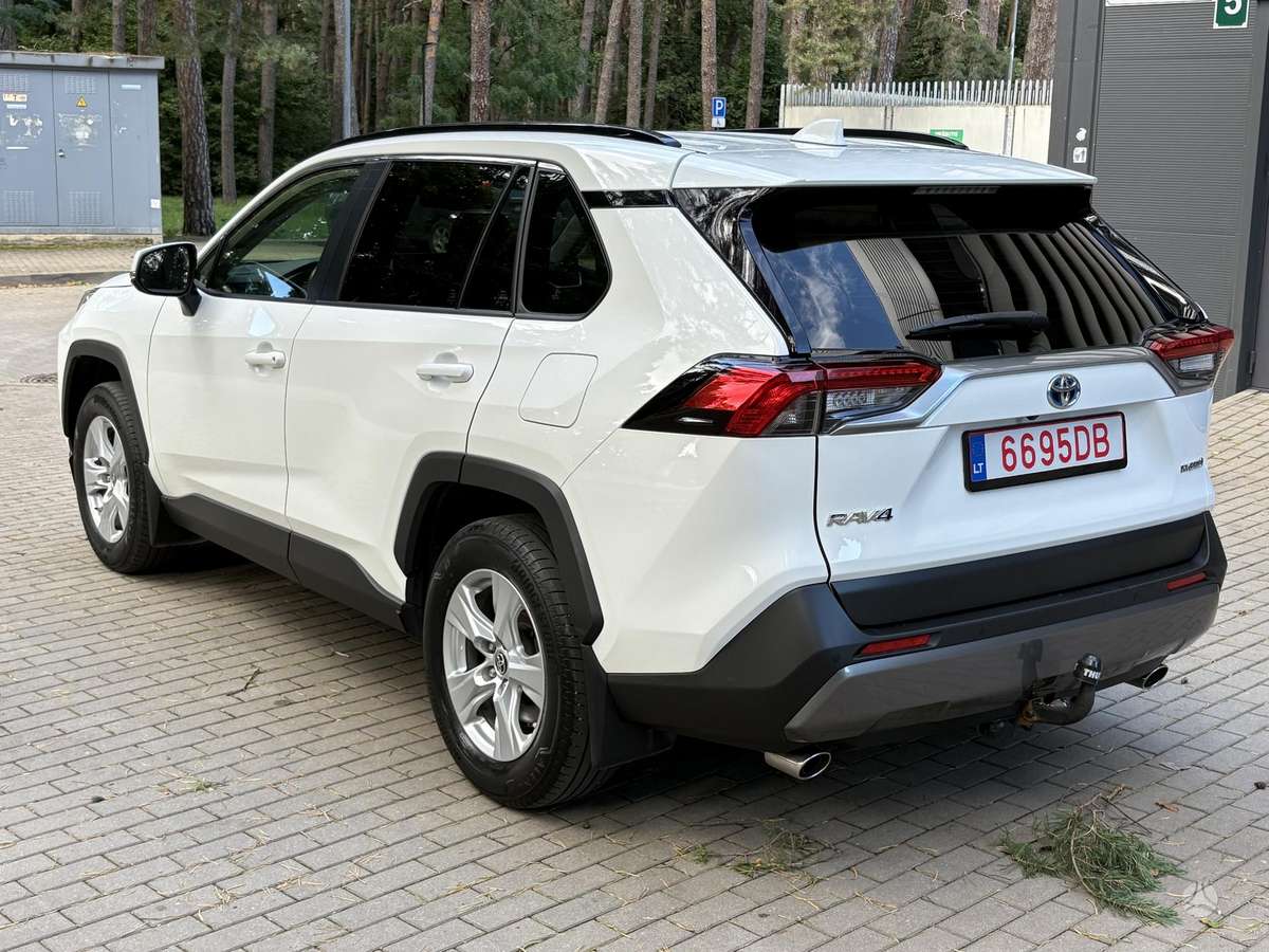 Toyota RAV4 - 4