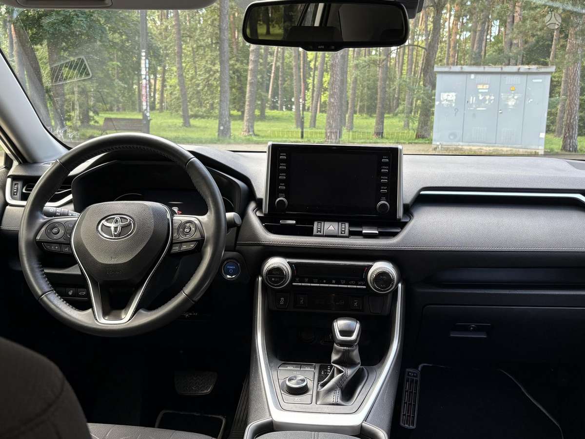 Toyota RAV4 - 5