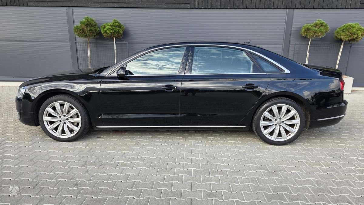 Audi A8 L, 3.0 l., Седан