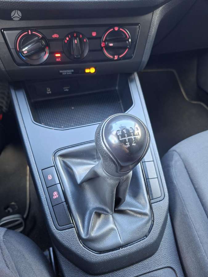 SEAT Ibiza - 10