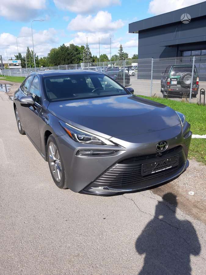 Toyota Mirai - 1
