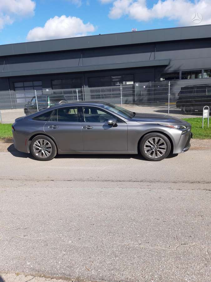 Toyota Mirai - 2