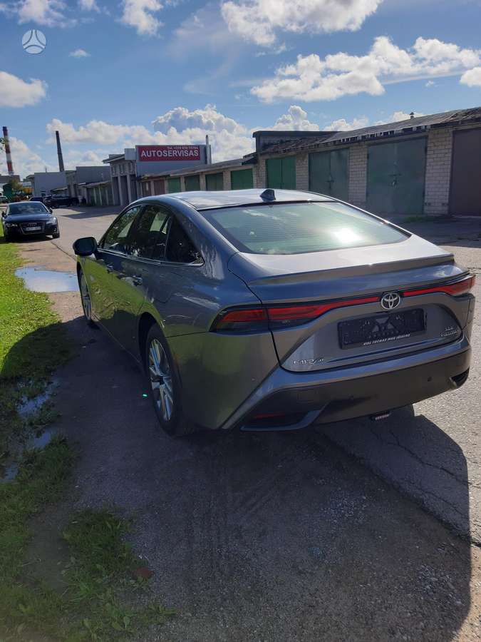 Toyota Mirai - 4