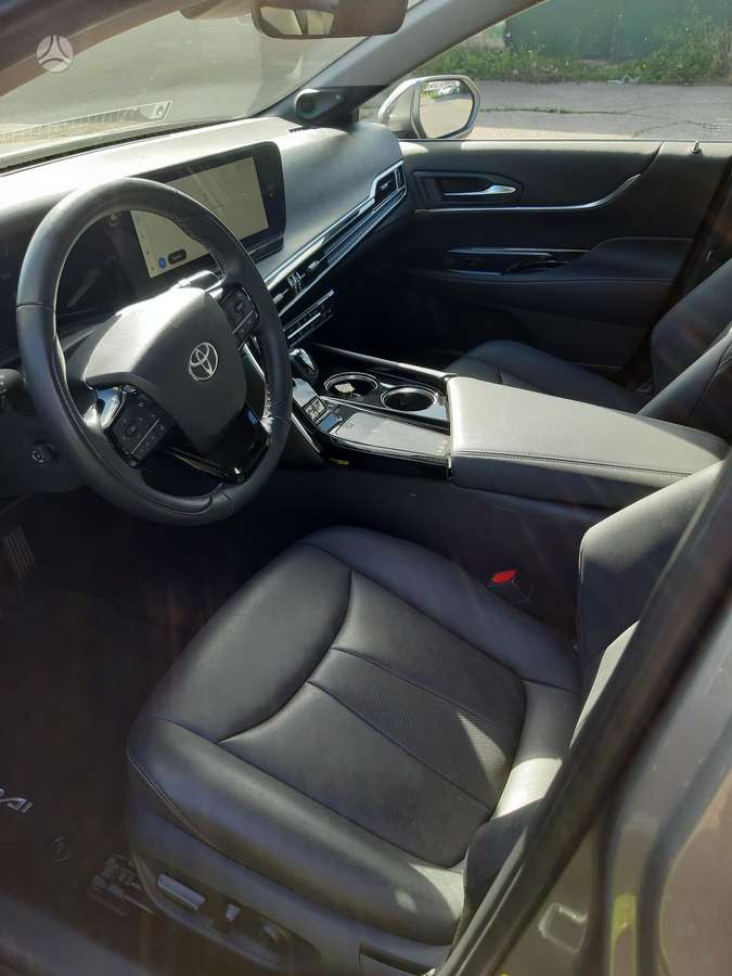 Toyota Mirai - 6
