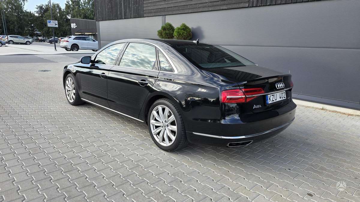 Audi A8 L, 3.0 l., Седан