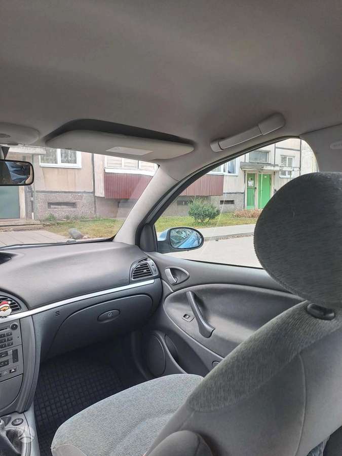 Citroen C5, 2.0 l., hatchback