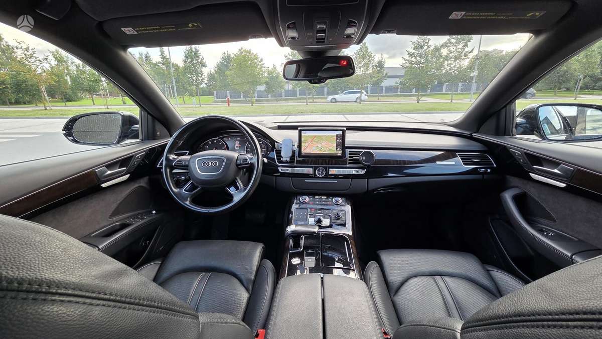 Audi A8 L, 3.0 l., Седан