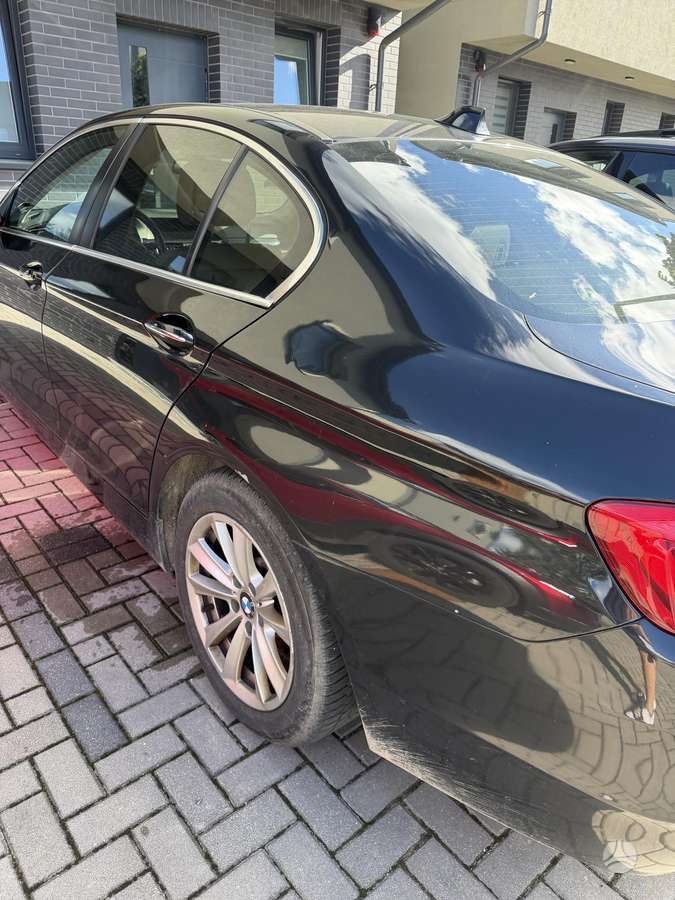 BMW 520, 2.0 l., Седан