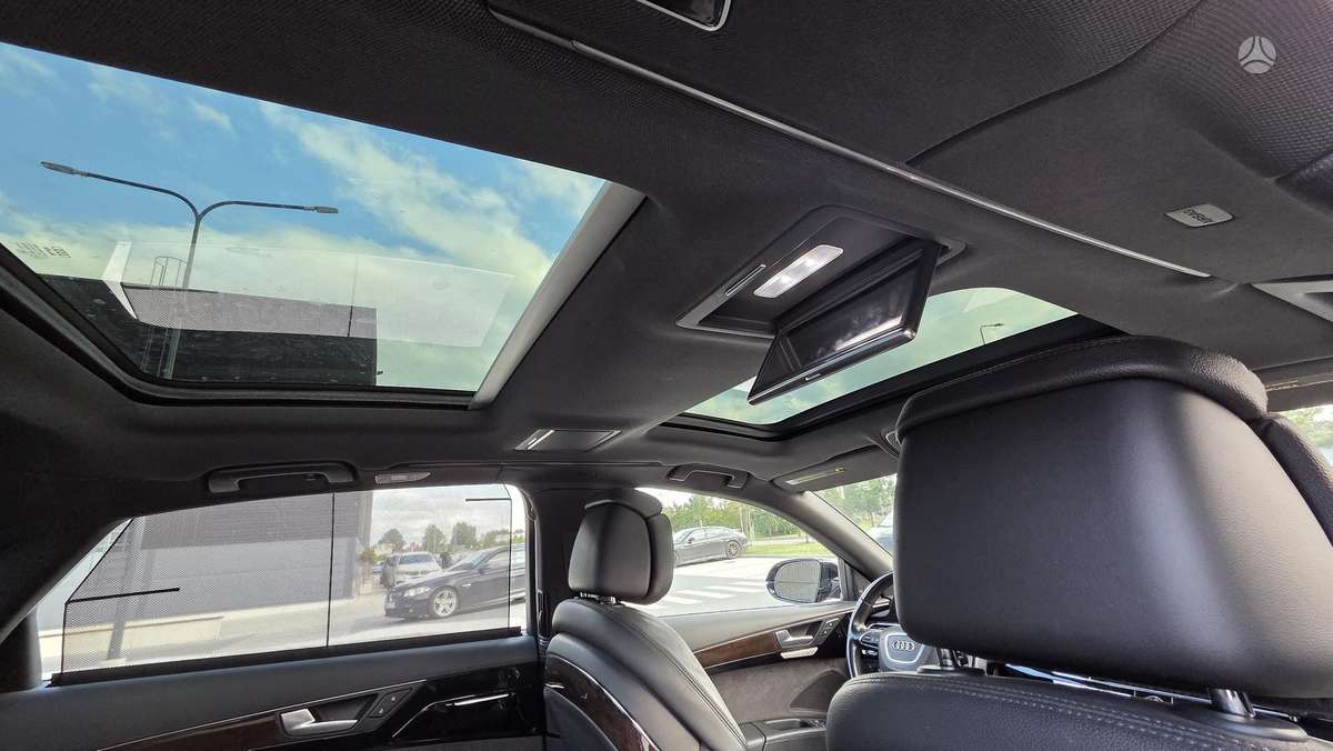 Audi A8 L, 3.0 l., Седан