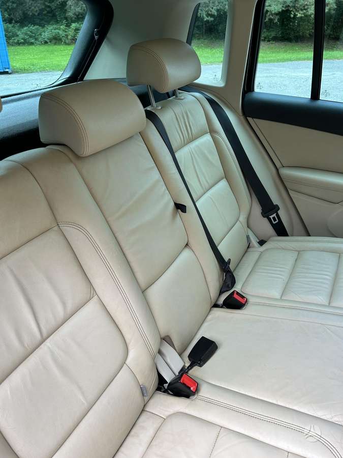 Volkswagen Tiguan - 6
