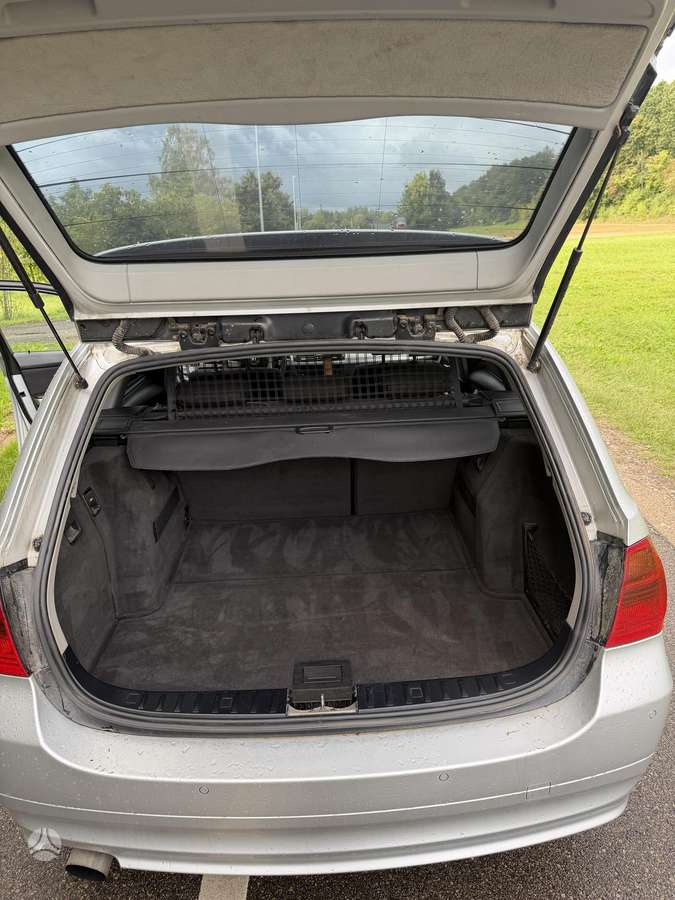 BMW 320, 2.0 l., wagon