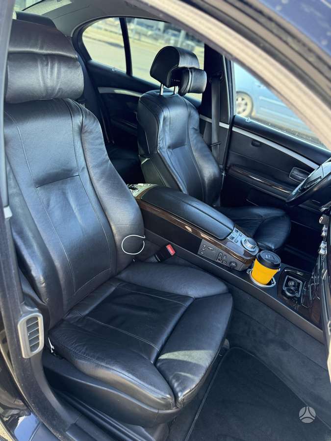 BMW 730, 3.0 l., Седан