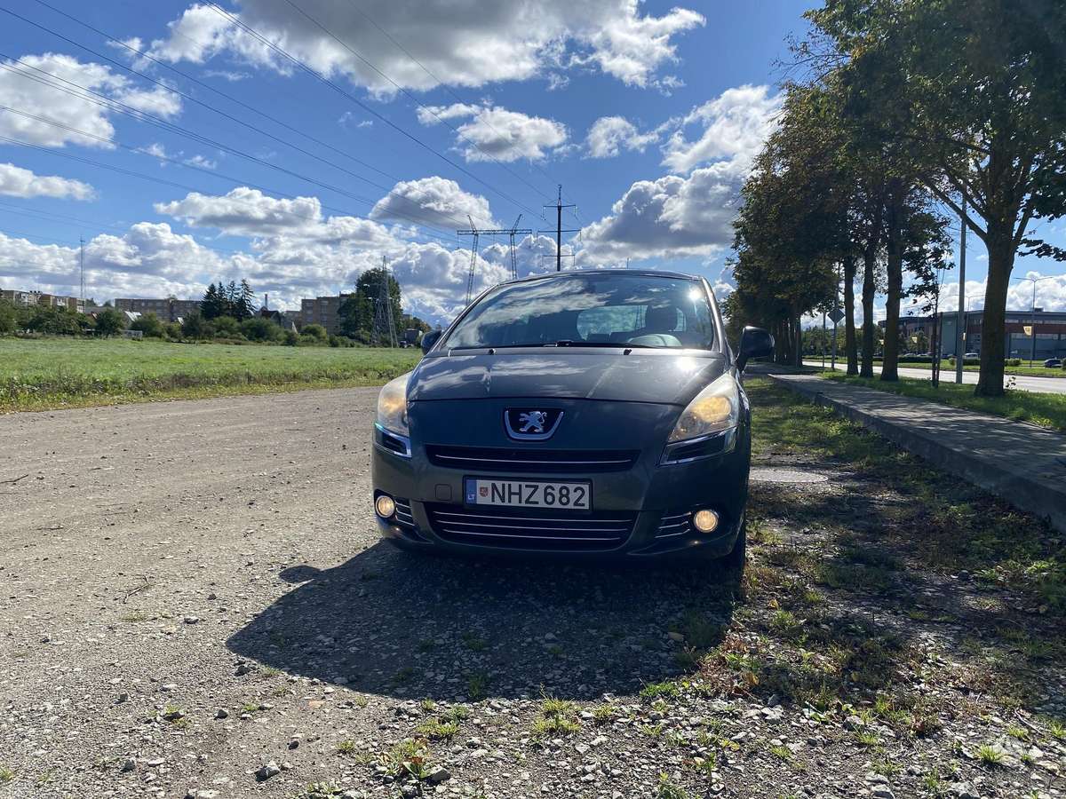 Peugeot 5008 - 1