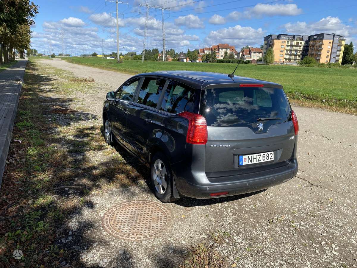 Peugeot 5008 - 4