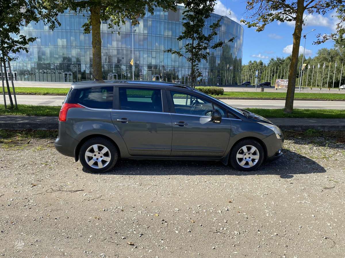 Peugeot 5008 - 7
